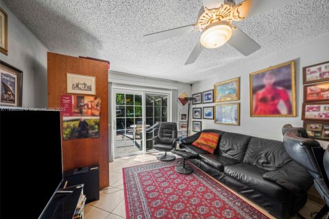 Casa en venta en Palmetto Bay, Florida, 3 dormitorios, 153.57 m2 № 1950300 - foto 14