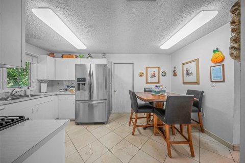 Casa en venta en Palmetto Bay, Florida, 3 dormitorios, 153.57 m2 № 1950300 - foto 10