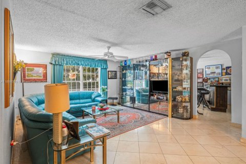 Casa en venta en Palmetto Bay, Florida, 3 dormitorios, 153.57 m2 № 1950300 - foto 6