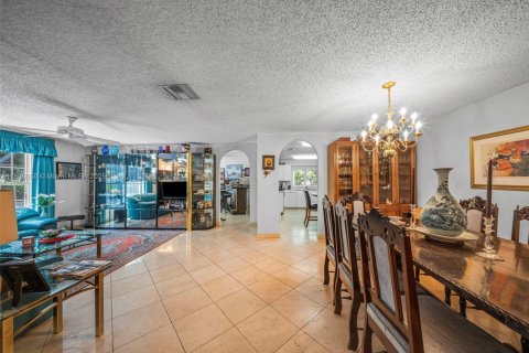 Casa en venta en Palmetto Bay, Florida, 3 dormitorios, 153.57 m2 № 1950300 - foto 7