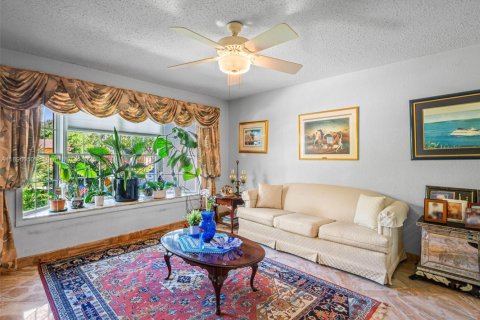 Casa en venta en Palmetto Bay, Florida, 3 dormitorios, 153.57 m2 № 1950300 - foto 5