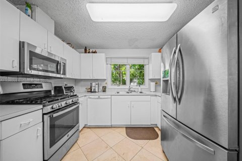 Casa en venta en Palmetto Bay, Florida, 3 dormitorios, 153.57 m2 № 1950300 - foto 9