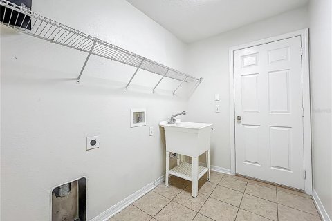 Villa ou maison à louer à Palmetto, Floride: 3 chambres, 153.29 m2 № 1680760 - photo 21