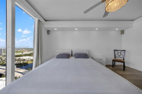 Copropriété à louer à Hallandale Beach, Floride: 3 chambres, 145.95 m2 № 1926456 - photo 29