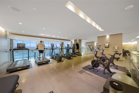 Copropriété à louer à Hallandale Beach, Floride: 3 chambres, 145.95 m2 № 1926456 - photo 7