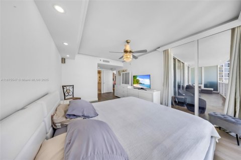 Copropriété à louer à Hallandale Beach, Floride: 3 chambres, 145.95 m2 № 1926456 - photo 28