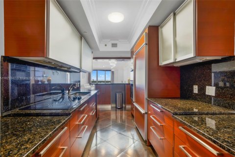 Copropriété à louer à Hallandale Beach, Floride: 3 chambres, 145.95 m2 № 1926456 - photo 15