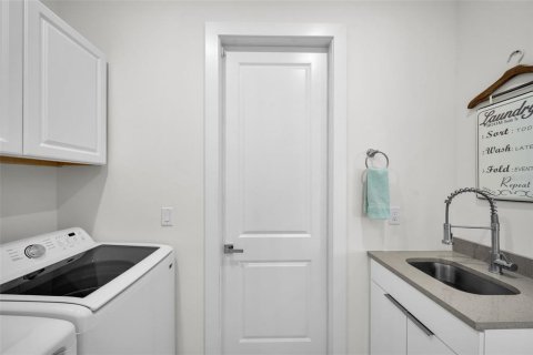 Купить виллу или дом в Кейп-Корал, Флорида 7 комнат, 173.54м2, № 1626402 - фото 18