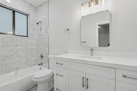 Casa en venta en Dania Beach, Florida, 4 dormitorios № 1992413 - foto 20