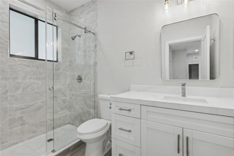 Casa en venta en Dania Beach, Florida, 4 dormitorios № 1992413 - foto 28