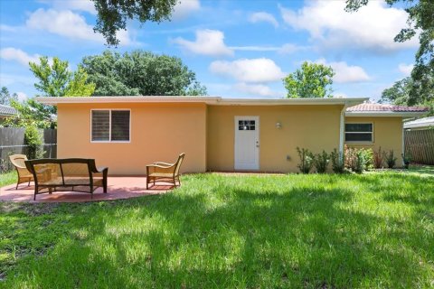 House in Clearwater, Florida 3 bedrooms, 110.37 sq.m. № 1788212 - photo 27