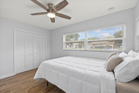 House in Clearwater, Florida 3 bedrooms, 110.37 sq.m. № 1788212 - photo 16