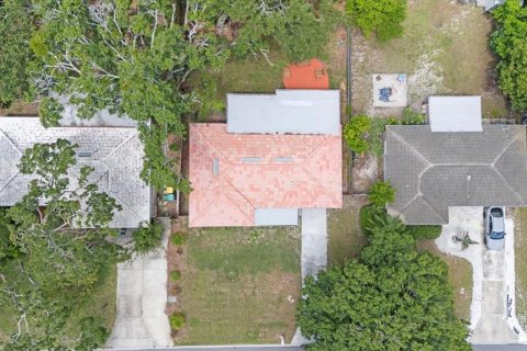 House in Clearwater, Florida 3 bedrooms, 110.37 sq.m. № 1788212 - photo 30