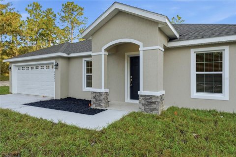 Villa ou maison à vendre à Citrus Springs, Floride: 3 chambres, 169.64 m2 № 2436831 - photo 2