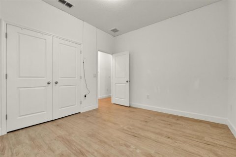 Casa en alquiler en Kissimmee, Florida, 4 dormitorios, 156.26 m2 № 1838886 - foto 17