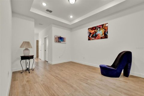 Casa en alquiler en Kissimmee, Florida, 4 dormitorios, 156.26 m2 № 1838886 - foto 9