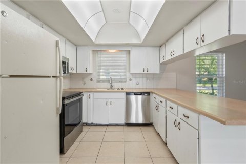 Villa ou maison à vendre à Bradenton, Floride: 4 chambres, 186.36 m2 № 2347733 - photo 4