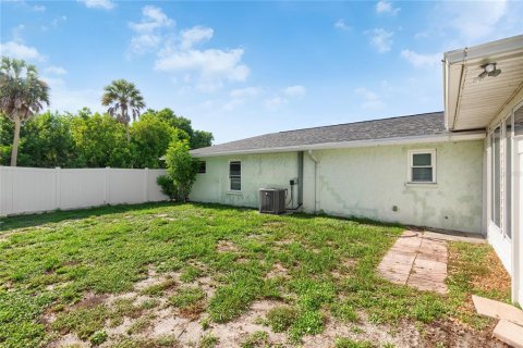 Villa ou maison à vendre à Bradenton, Floride: 4 chambres, 186.36 m2 № 2347733 - photo 27