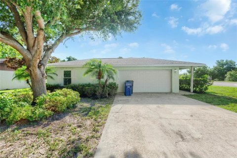 Villa ou maison à Bradenton, Floride 4 chambres, 186.36 m2 № 2347733