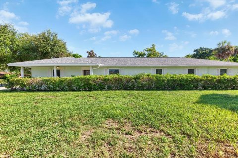 Villa ou maison à vendre à Bradenton, Floride: 4 chambres, 186.36 m2 № 2347733 - photo 29