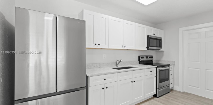 Casa en West Palm Beach, Florida 3 dormitorios, 105.72 m2 № 2057951