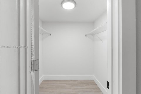 Casa en venta en West Palm Beach, Florida, 3 dormitorios, 105.72 m2 № 2057951 - foto 9