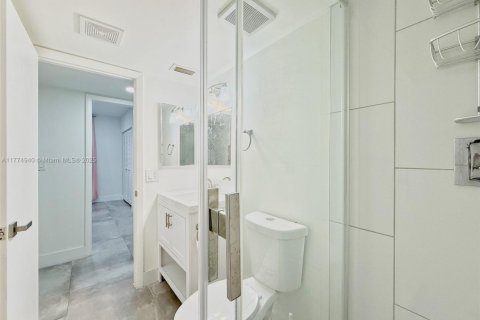 Condo in Miami, Florida, 2 bedrooms  № 1714072 - photo 23