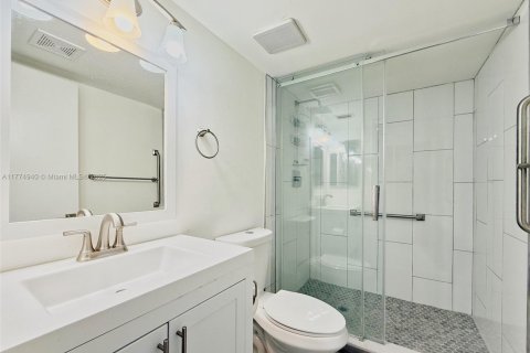 Condo in Miami, Florida, 2 bedrooms  № 1714072 - photo 22