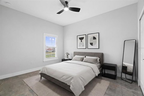 House in Spring Hill, Florida 4 bedrooms, 187.66 sq.m. № 2296865 - photo 20