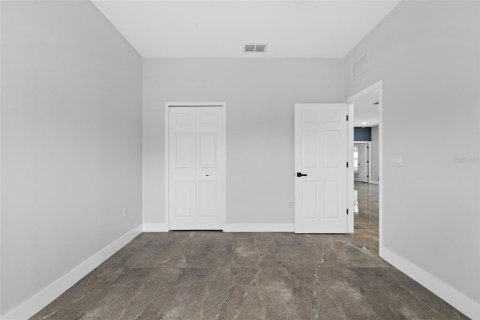 House in Spring Hill, Florida 4 bedrooms, 187.66 sq.m. № 2296865 - photo 21