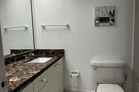 Copropriété à louer à Pompano Beach, Floride: 2 chambres, 103.31 m2 № 2154587 - photo 15