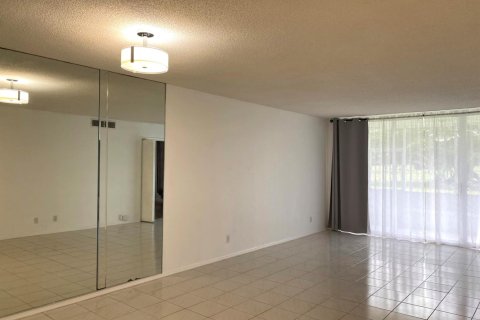 Copropriété à louer à Pompano Beach, Floride: 2 chambres, 103.31 m2 № 2154587 - photo 3