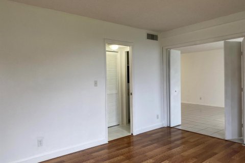Copropriété à louer à Pompano Beach, Floride: 2 chambres, 103.31 m2 № 2154587 - photo 8
