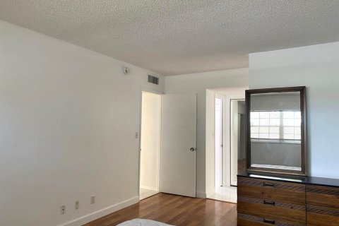Copropriété à louer à Pompano Beach, Floride: 2 chambres, 103.31 m2 № 2154587 - photo 12