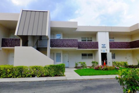 Condo à Pompano Beach, Floride, 2 chambres  № 2154587
