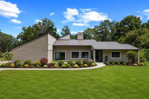 House in Ocala, Florida 5 bedrooms, 311.13 sq.m. № 2285194 - photo 2