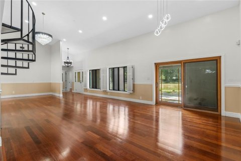 House in Ocala, Florida 5 bedrooms, 311.13 sq.m. № 2285194 - photo 7