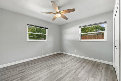 Casa en venta en Clearwater, Florida, 3 dormitorios, 187.94 m2 № 2384358 - foto 21