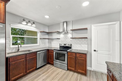 Casa en venta en Clearwater, Florida, 3 dormitorios, 187.94 m2 № 2384358 - foto 7
