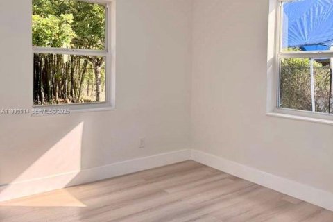 Купить виллу или дом в Форт-Лодердейл, Флорида 4 спальни, 112.88м2, № 1991273 - фото 19