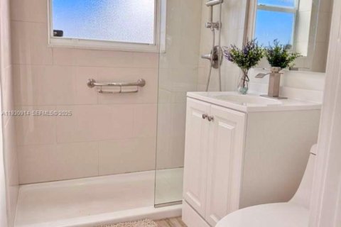 Купить виллу или дом в Форт-Лодердейл, Флорида 4 спальни, 112.88м2, № 1991273 - фото 8