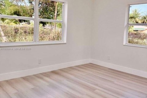 Купить виллу или дом в Форт-Лодердейл, Флорида 4 спальни, 112.88м2, № 1991273 - фото 10