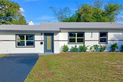 Купить виллу или дом в Форт-Лодердейл, Флорида 4 спальни, 112.88м2, № 1991273 - фото 1