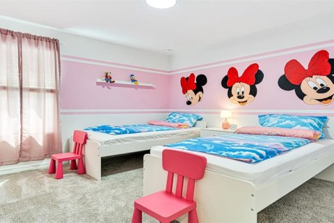 Casa en venta en Kissimmee, Florida, 7 dormitorios, 328.22 m2 № 1795090 - foto 13