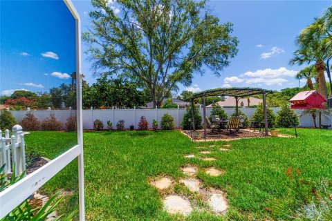 House in Ocala, Florida 4 bedrooms, 307.41 sq.m. № 1817503 - photo 9