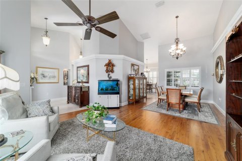 House in Ocala, Florida 4 bedrooms, 307.41 sq.m. № 1817503 - photo 18