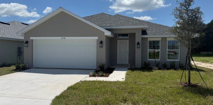 Casa en Ocala, Florida 4 dormitorios, 187.66 m2 № 1912732