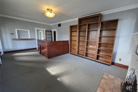Commercial property in Titusville, Florida 235.23 sq.m. № 2325243 - photo 4