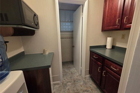 Commercial property in Titusville, Florida 235.23 sq.m. № 2325243 - photo 12