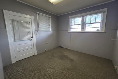 Commercial property in Titusville, Florida 235.23 sq.m. № 2325243 - photo 11